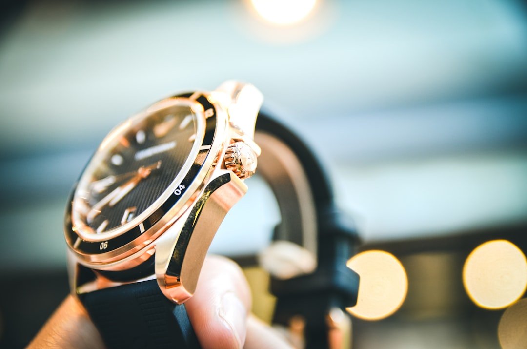 Elegant watch collection display at Watches Unlimited boutique